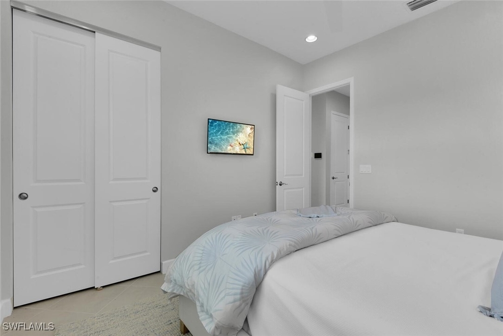 7124 Saona Court - Photo 16