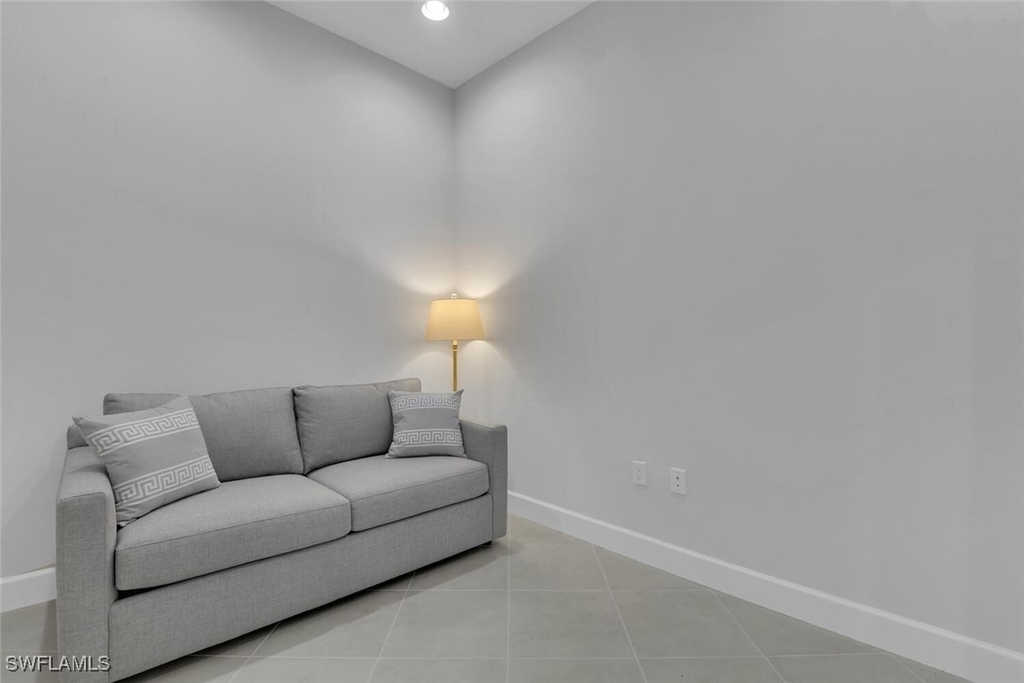 7124 Saona Court - Photo 18