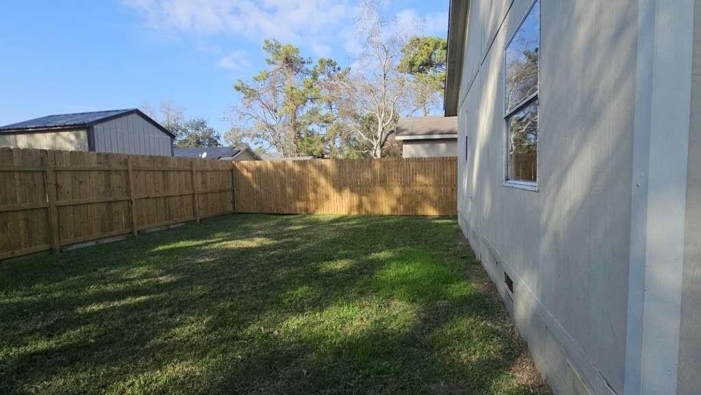 11919 Kingslake Forest Drive - Photo 11