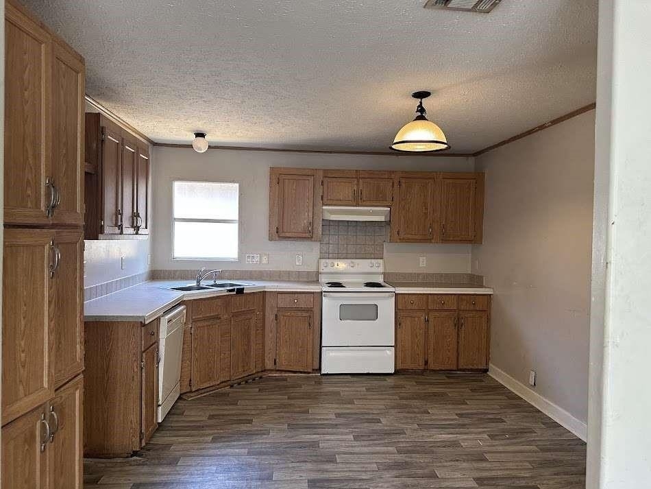 11919 Kingslake Forest Drive - Photo 8