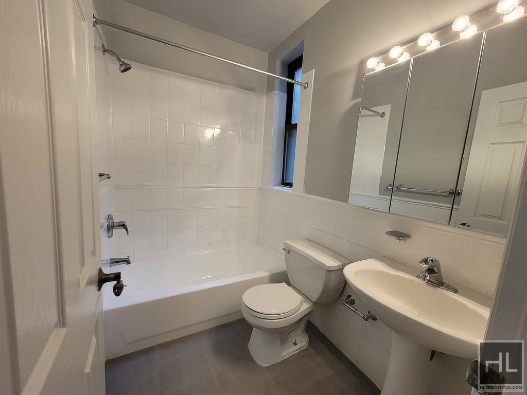 East 18th Street - Photo 1