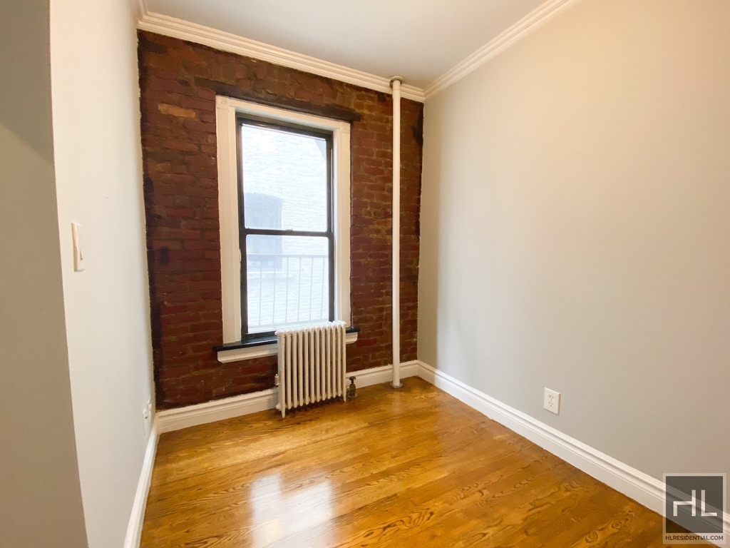 East 13th Street - Photo 2