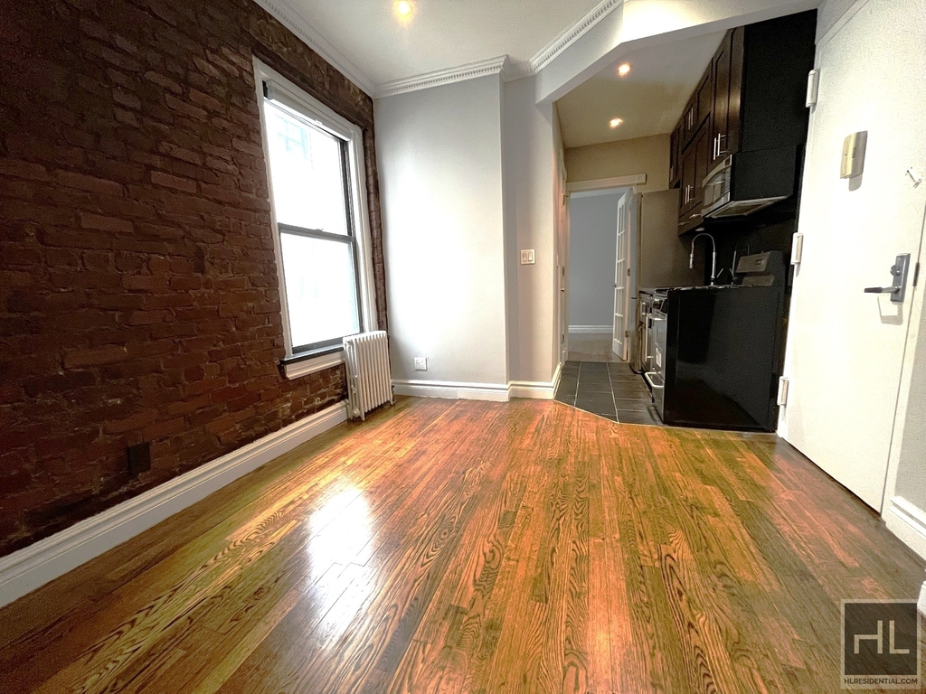 East 13th Street - Photo 0
