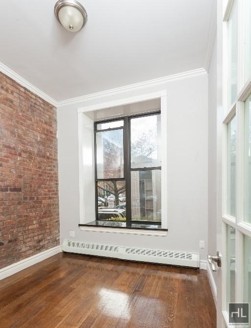 East 28th Street - Photo 18