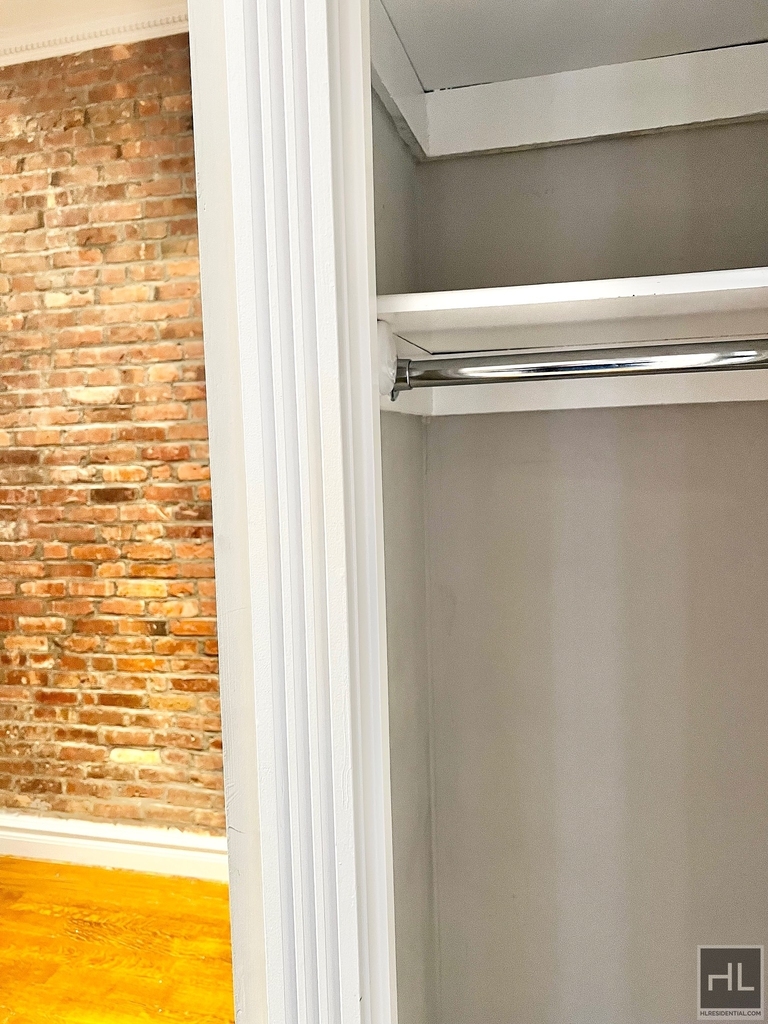 East 28th Street - Photo 11