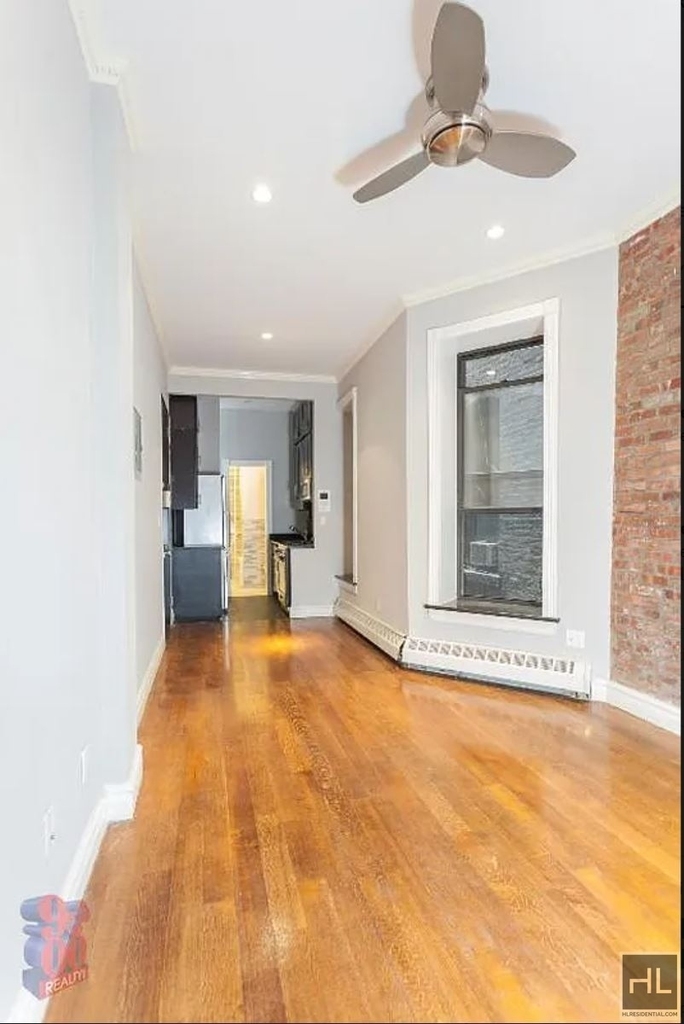 East 28th Street - Photo 15
