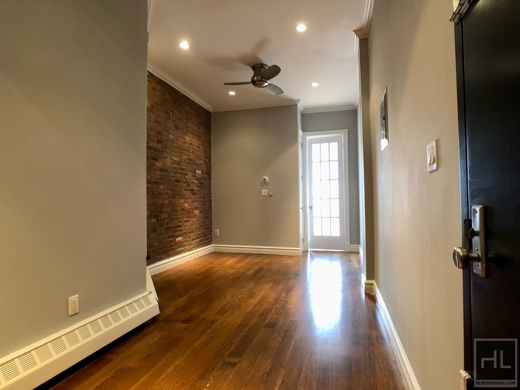 East 28th Street - Photo 2