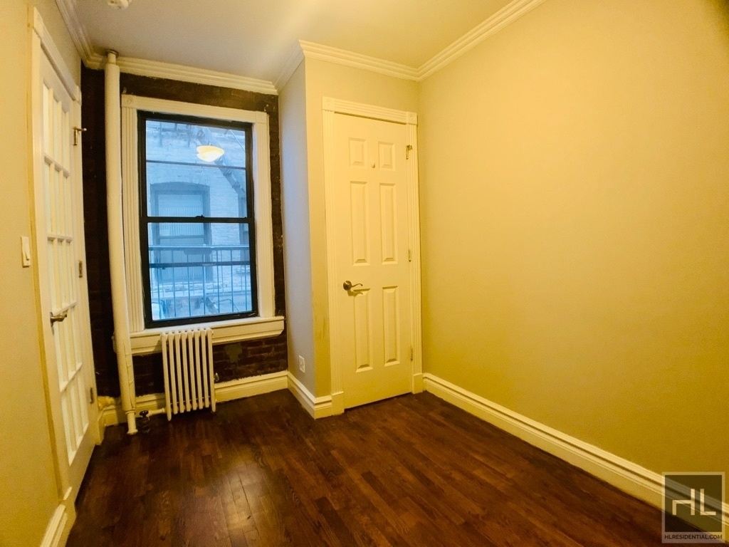 East 13th Street - Photo 0