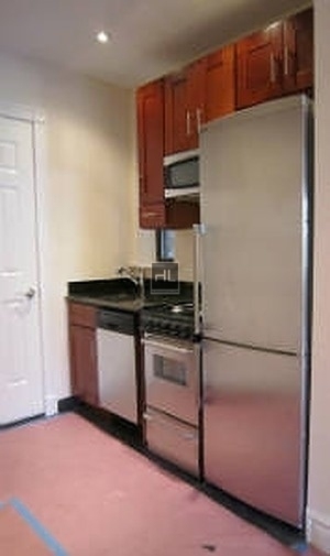 East 7th Street - Photo 2