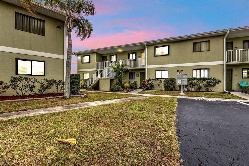25225 Rampart Boulevard - Photo 2