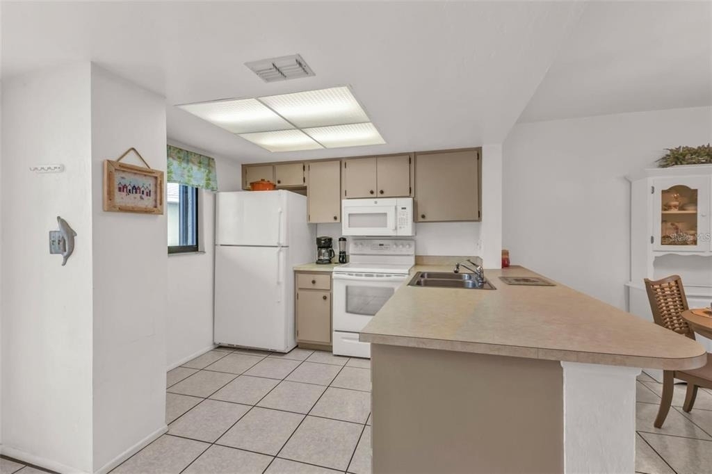 25225 Rampart Boulevard - Photo 6