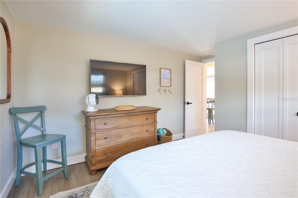 211 Island Circle - Photo 20