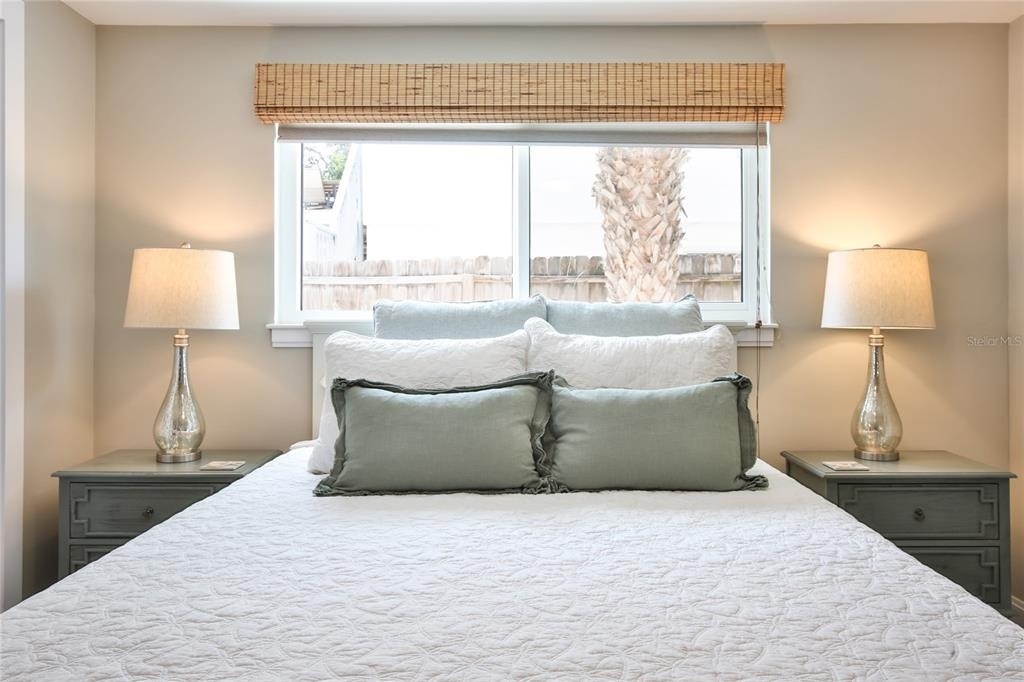 211 Island Circle - Photo 16