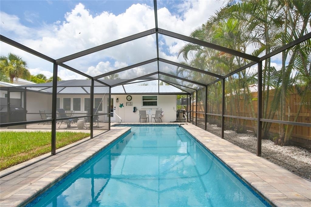 211 Island Circle - Photo 30