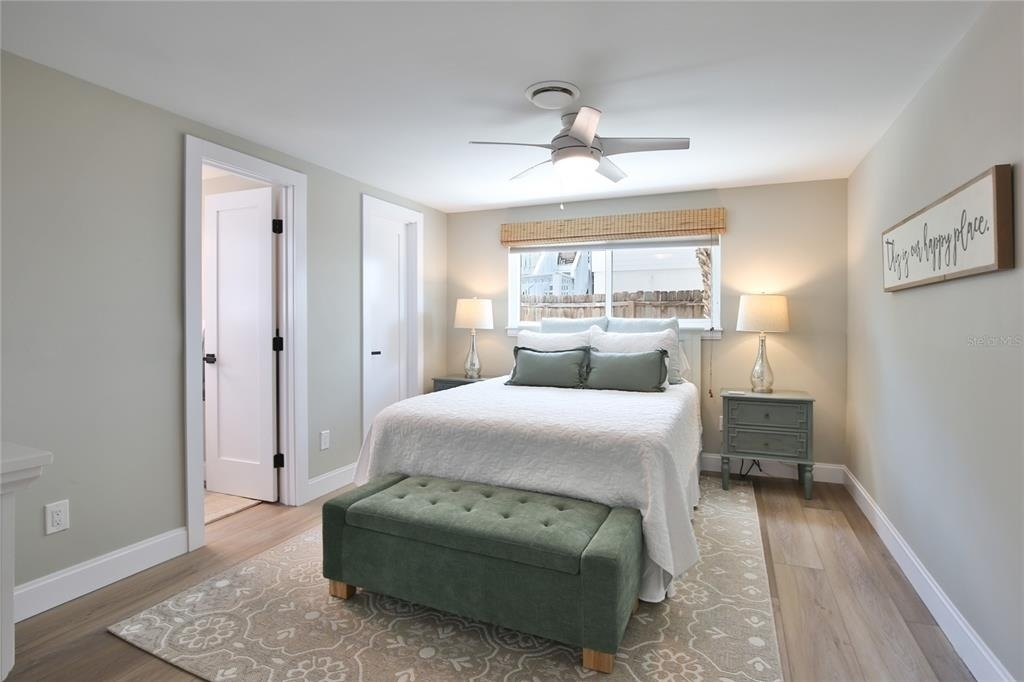 211 Island Circle - Photo 18