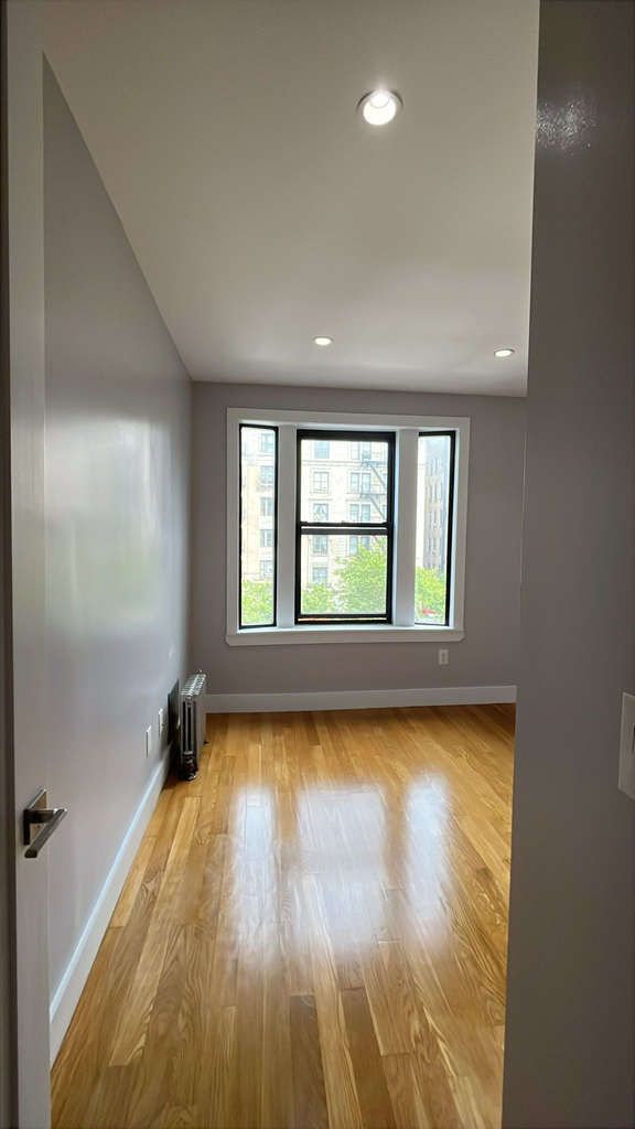 600 West 136th Street - Photo 8