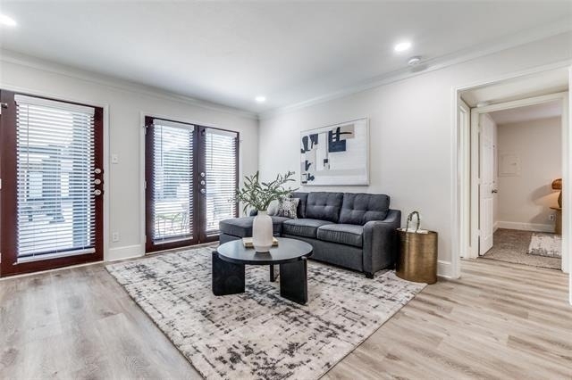 10211 Regal Oaks Drive - Photo 3
