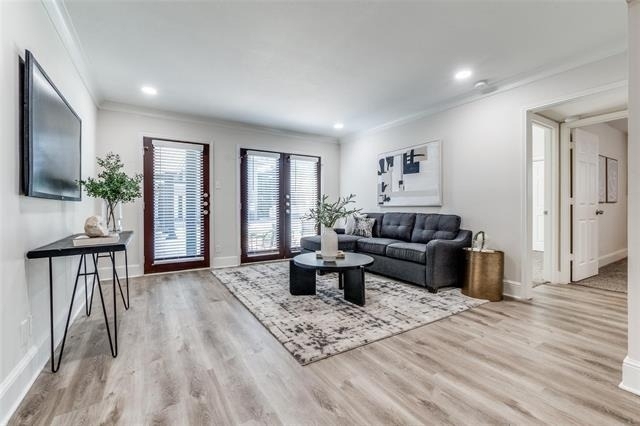 10211 Regal Oaks Drive - Photo 6