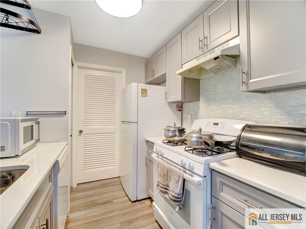 285 Cozzens Court - Photo 9