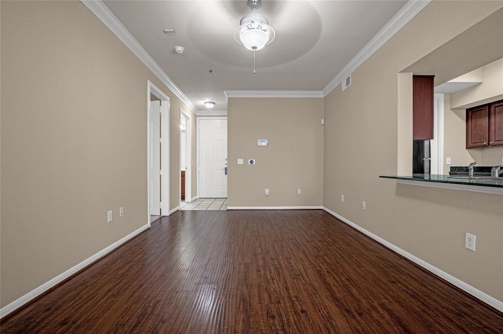7575 Kirby Drive - Photo 12