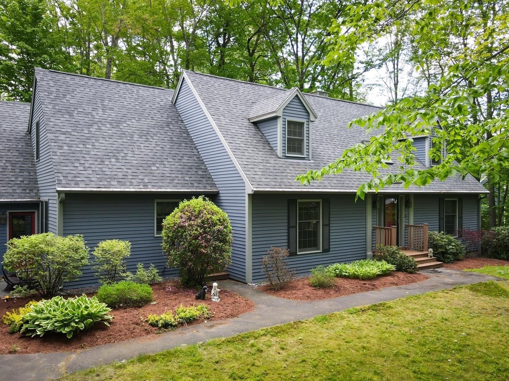 39 Robertson - Photo 1