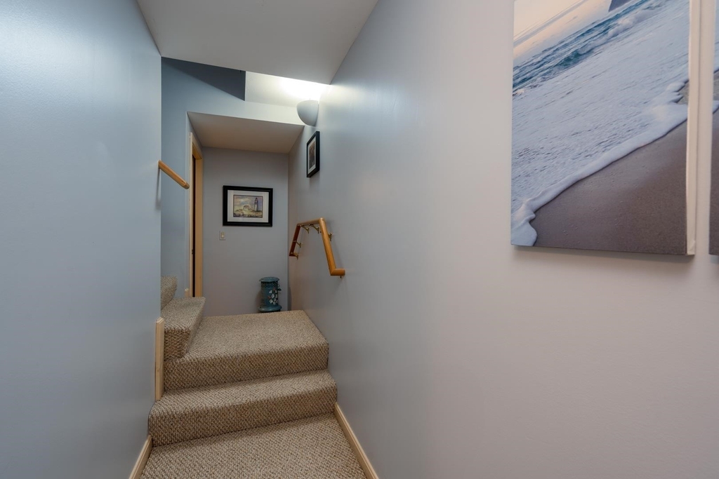 39 Robertson - Photo 25