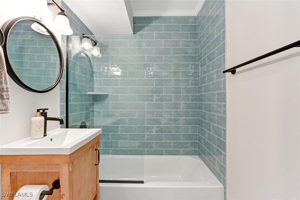 982 13th Street N - Photo 20