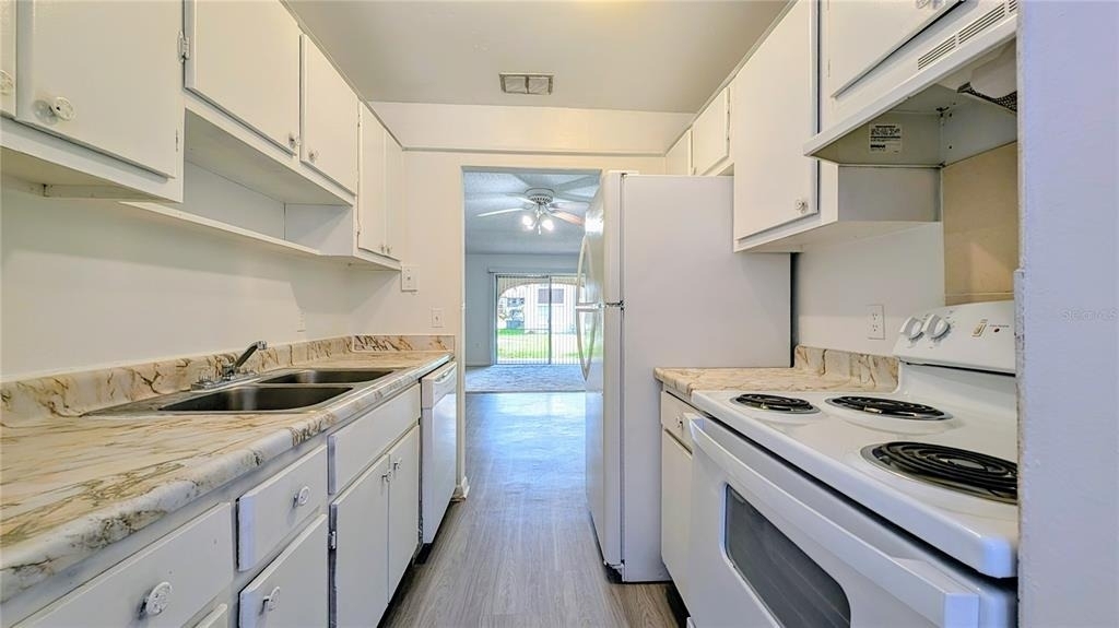 5957 Casa Del Rey Circle - Photo 2