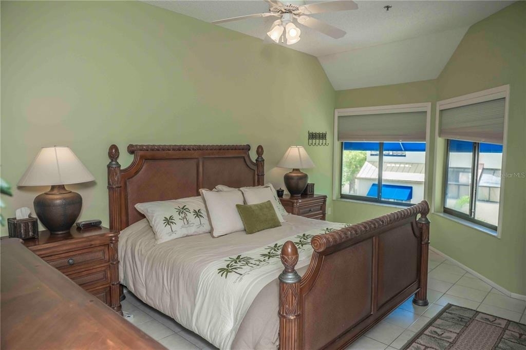 1922 Harbourside Drive - Photo 9