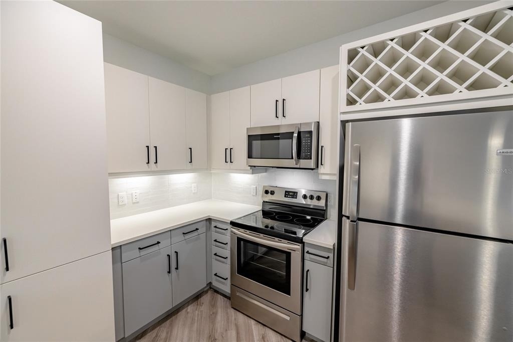 1420 Lakefront Drive - Photo 4