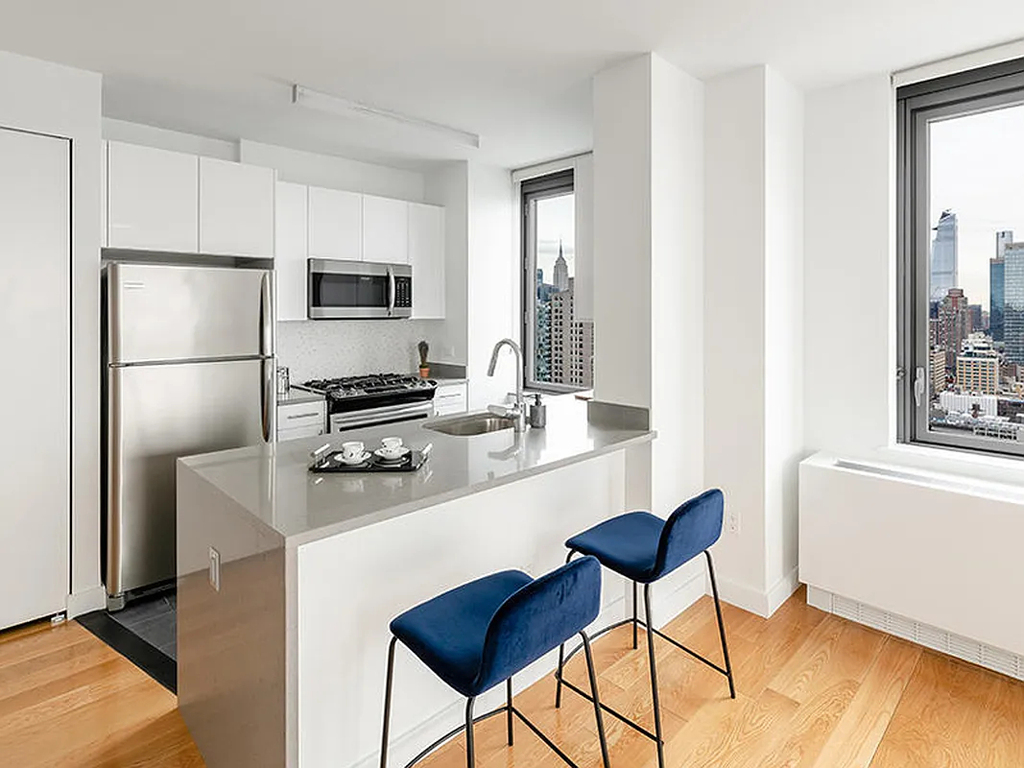 606 West 57th Street - Photo 12