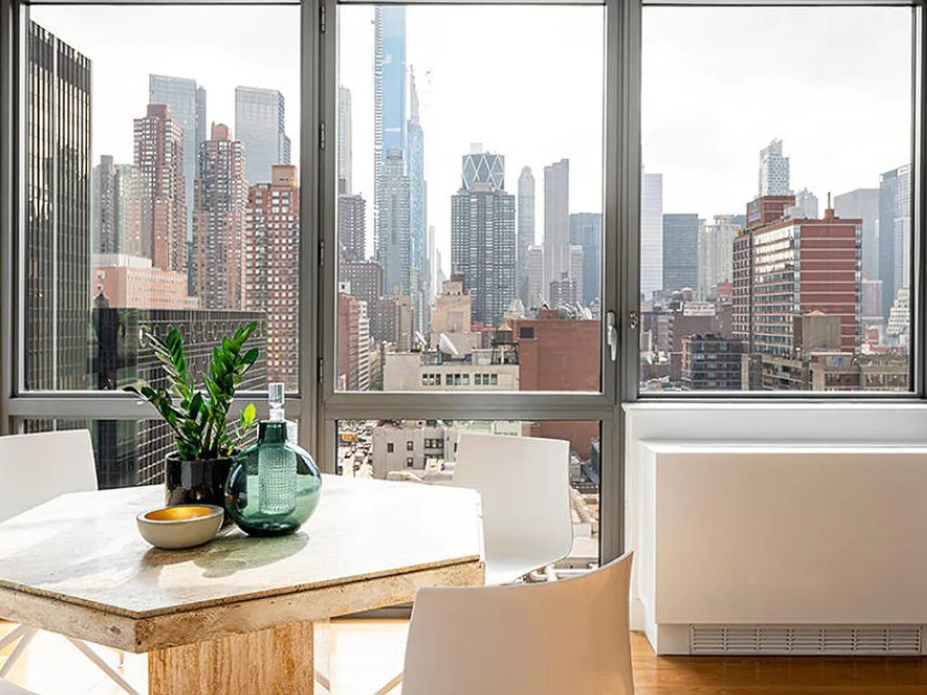 606 West 57th Street - Photo 15