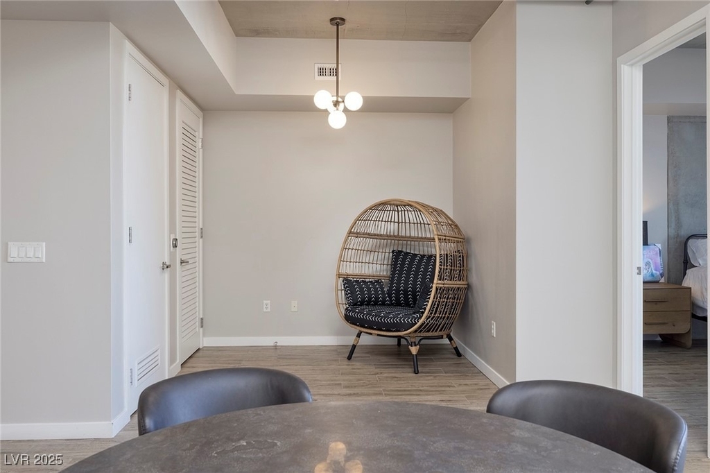 353 E Bonneville Avenue - Photo 17