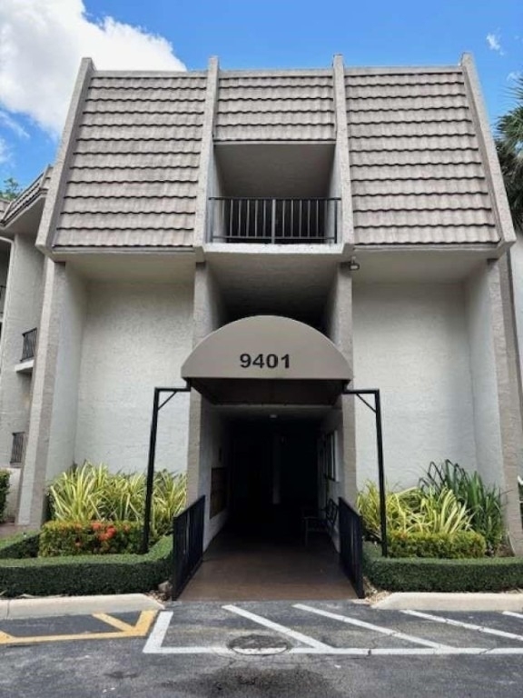9401 Lime Bay Boulevard - Photo 1