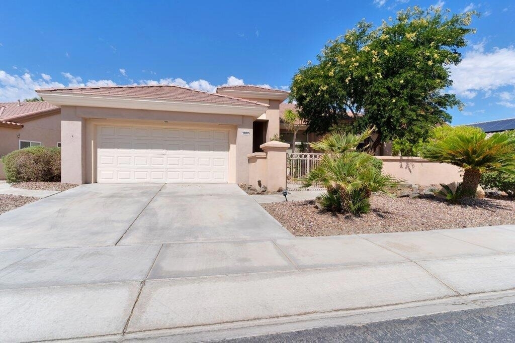 39357 Mirage Circle - Photo 1
