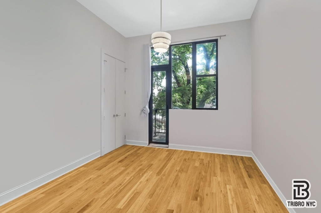 34-62 10th Street - Photo 3