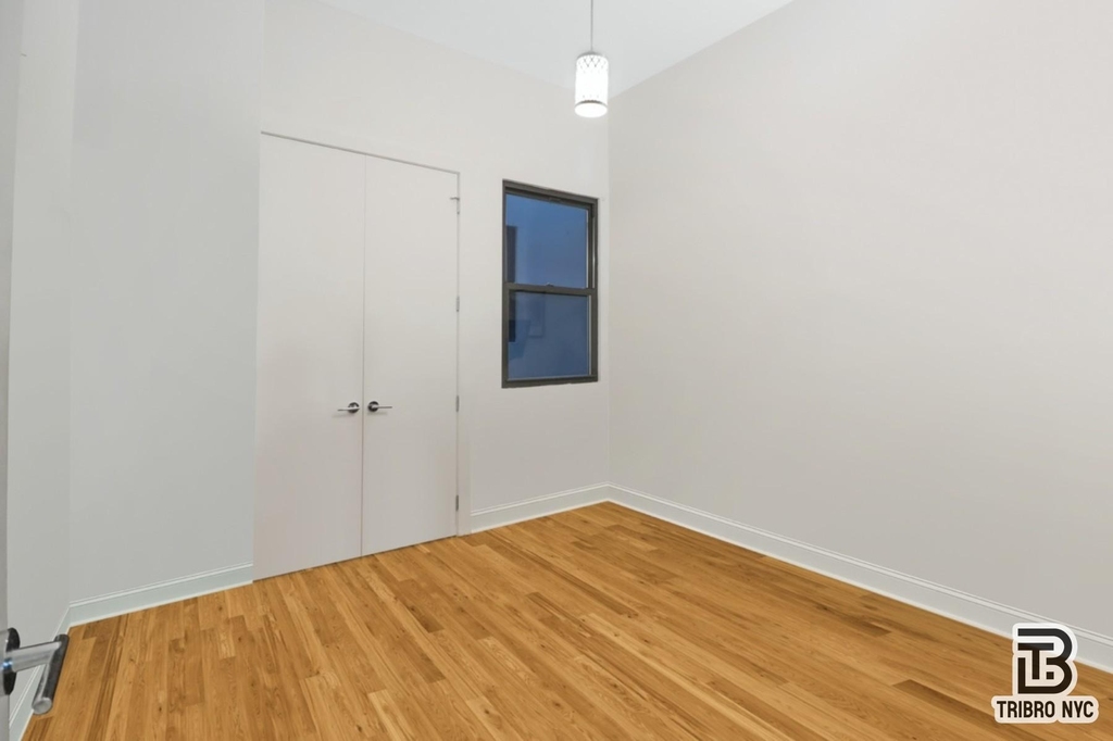 34-62 10th Street - Photo 5