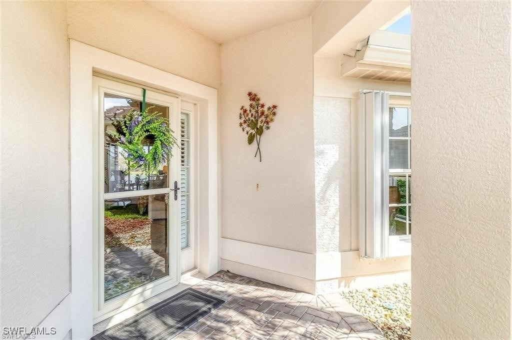 10025 Oakhurst Way - Photo 2