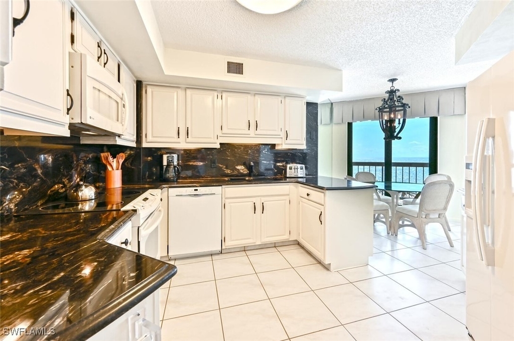 4551 Gulf Shore Boulevard N - Photo 6
