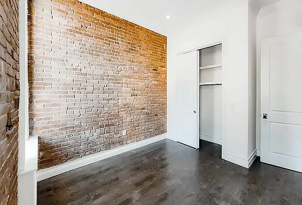 350 3rd Avenue - Photo 2