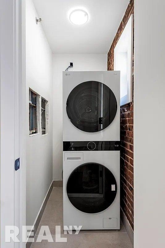 16 Howard Avenue - Photo 7