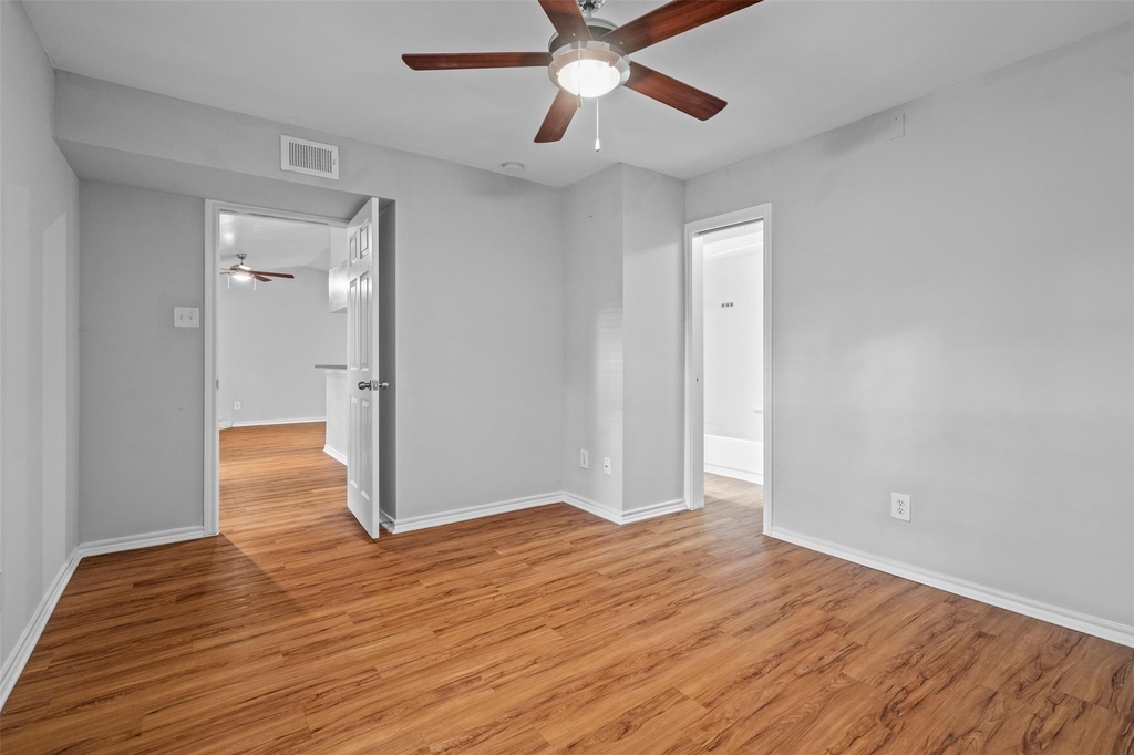 6804 N Capital Of Texas Highway - Photo 10
