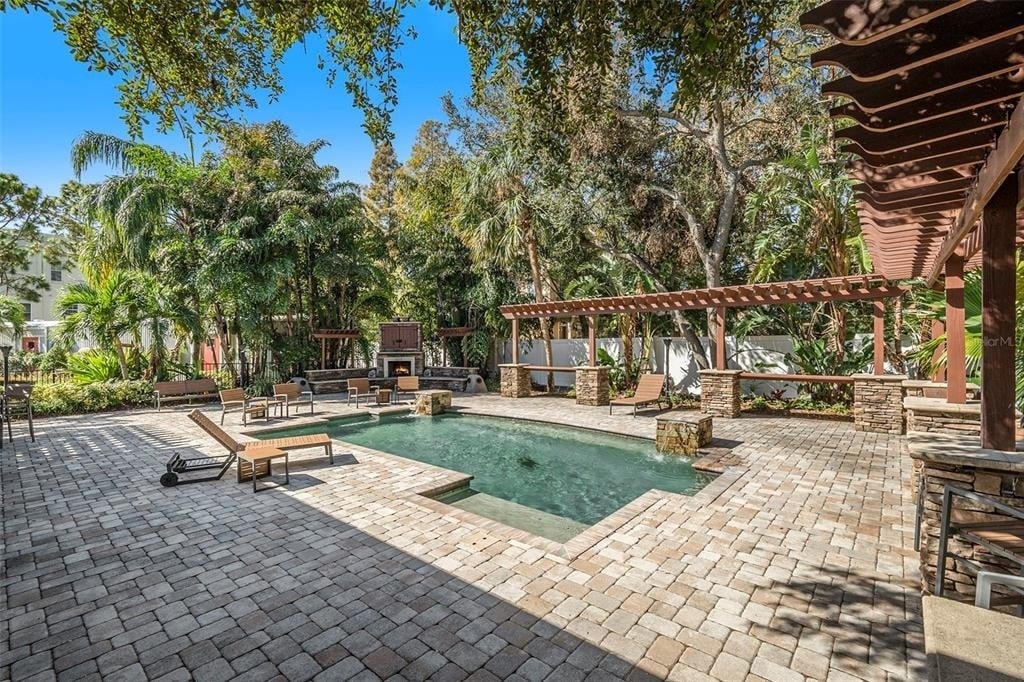5701 S Macdill Avenue - Photo 2