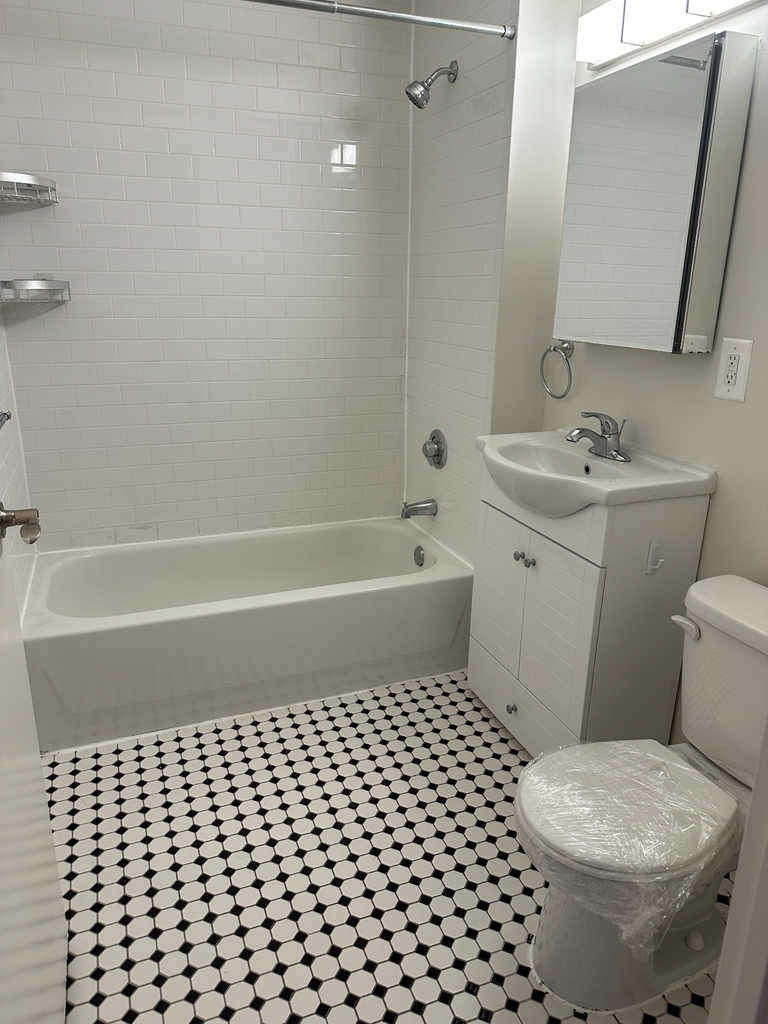 West 96th Street - Photo 8