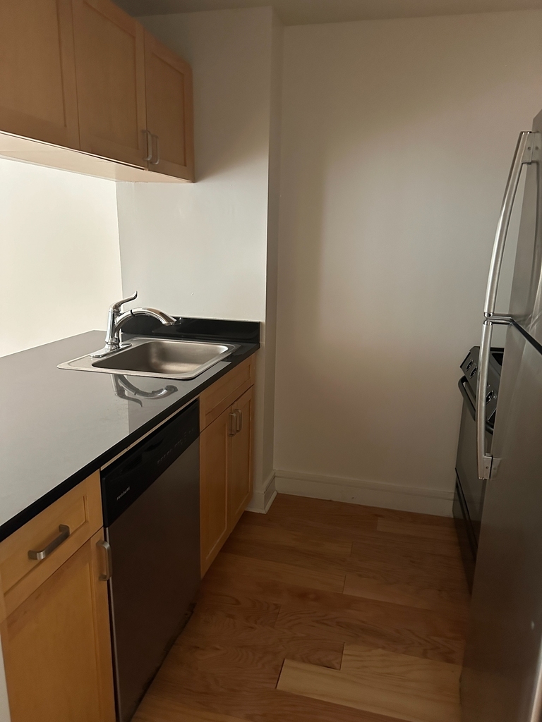 West 96th Street - Photo 3