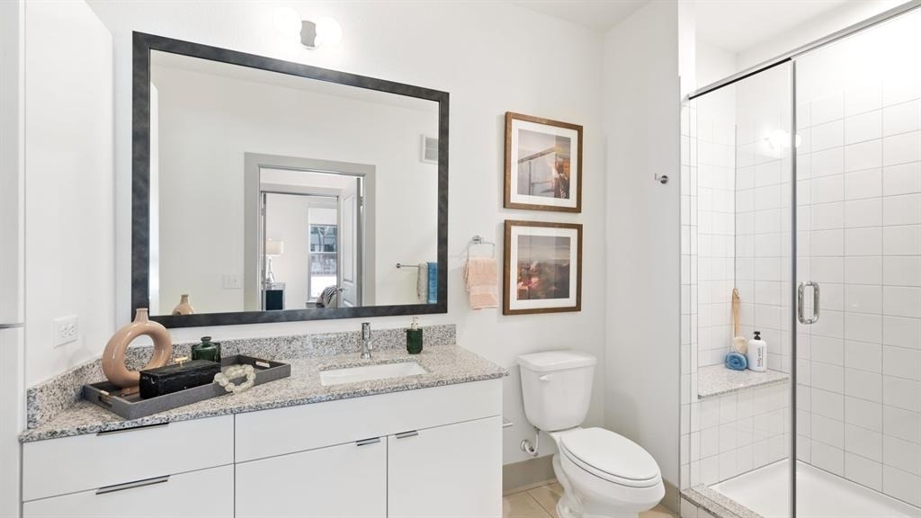 2305 Summer St - Photo 2