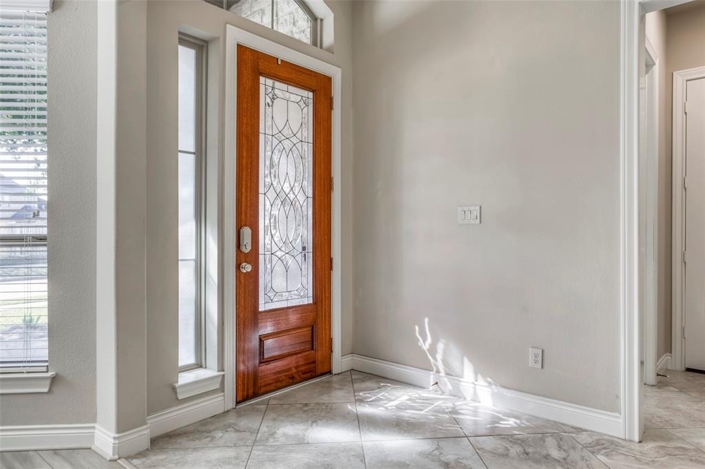 29114 Davenport Drive - Photo 2