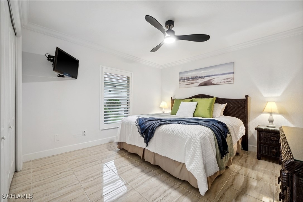 28399 Del Lago Way - Photo 10