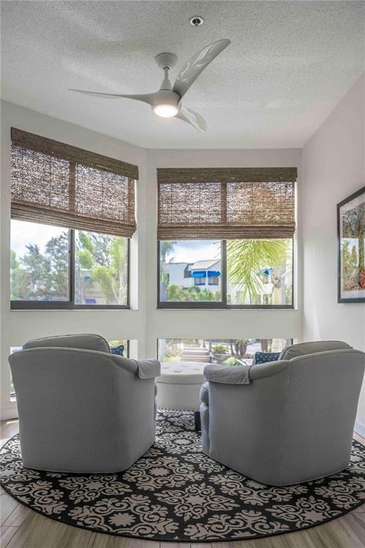 1912 Harbourside Drive - Photo 4