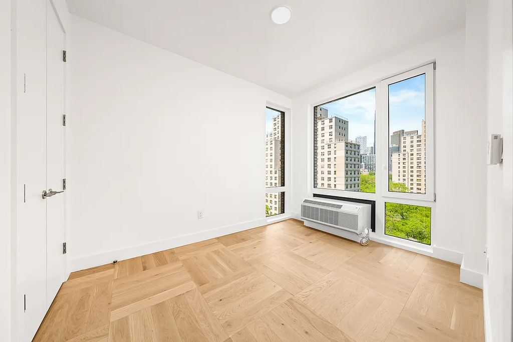 526 Baltic Street - Photo 2